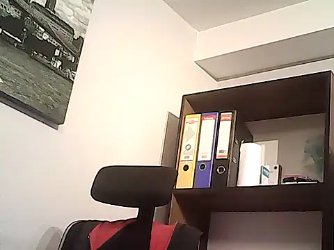 mastercharisma35 Adlı Modelin Canlı XXX Sohbeti