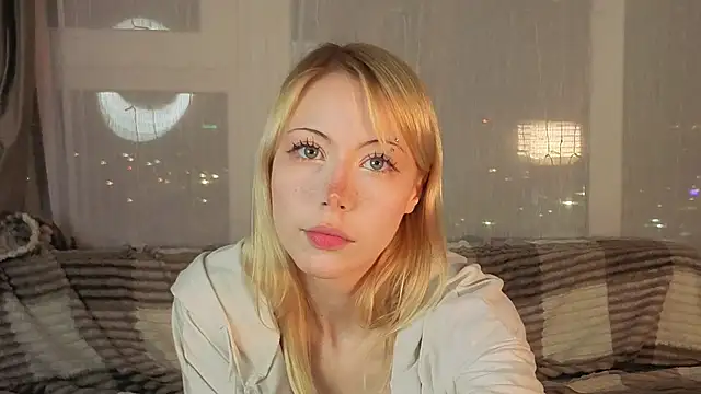 UWU_flower Webcamshow