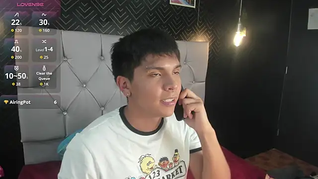 XXX chat uživo modela Thiago_Kozak