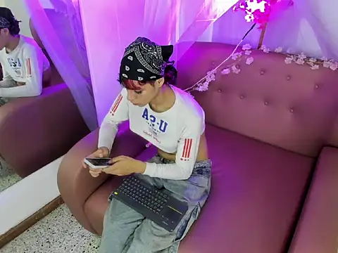 Philipp-Jones Webcam Show