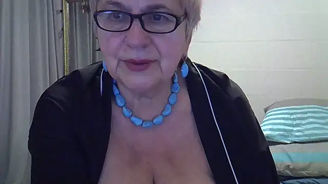 SweetCherry27 élő XXX-chatje