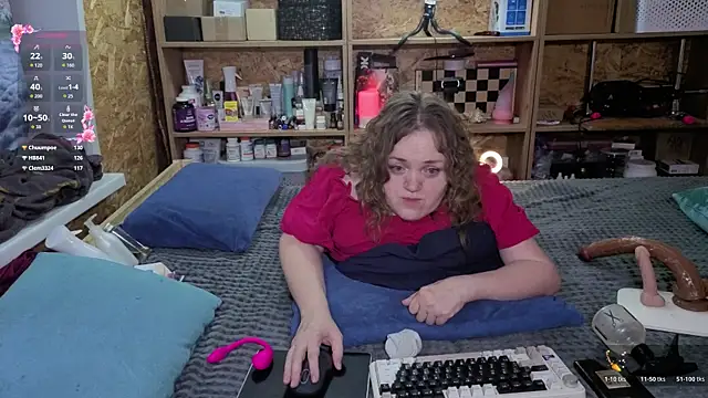 MiniNatalie élő XXX-chatje