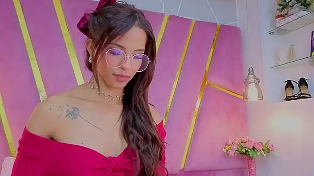 Chatroom XXX en direct de EmmyCortez