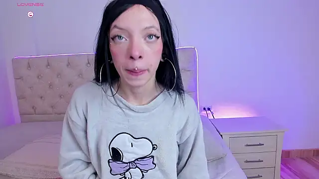 Chatroom XXX en direct de Diamond__cherry69