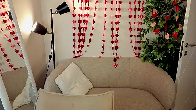 lalisa_wite élő XXX-chatje