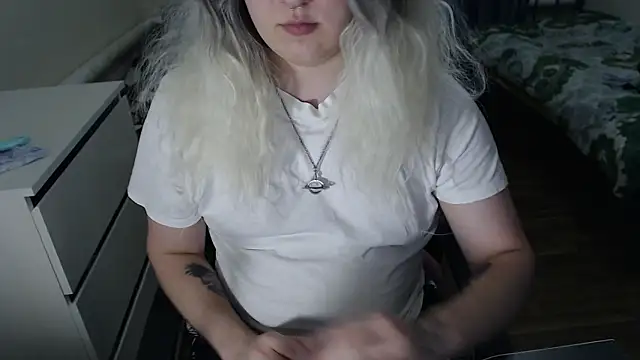 EvaMiron: απευθείας συνομιλία ΧΧΧ