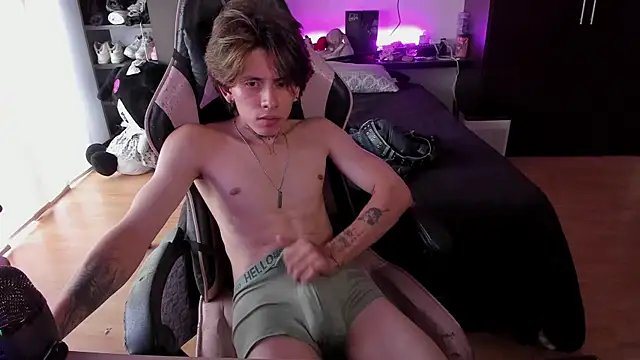 Chatroom XXX en direct de xIce_Boy