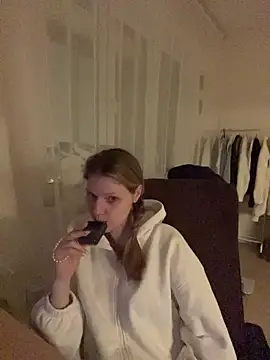 MaryHiggins' Live XXX Chat