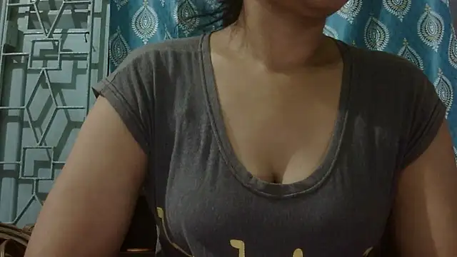 Chatroom XXX en direct de AVNI09-