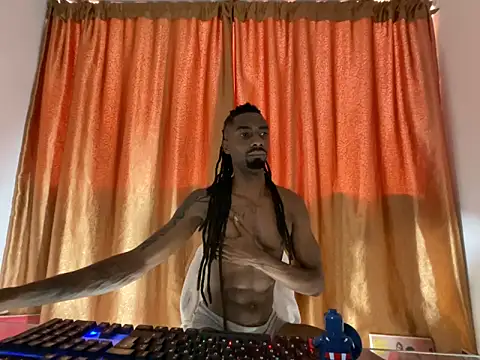 Malkon_Big: διαδικτυακό σόου στην κάμερα