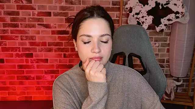 Chat +18 de KiraVair ao vivo