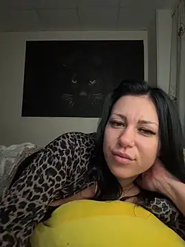 _Mila_Love Adlı Modelin Canlı XXX Sohbeti