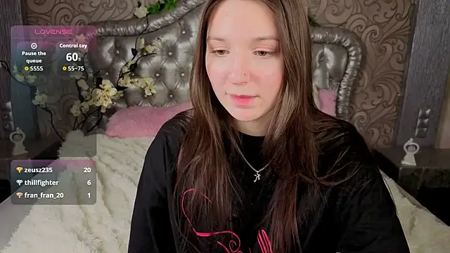 Chat +18 de Raven_Crowe ao vivo