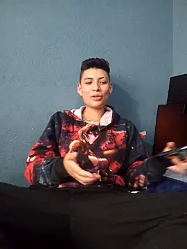 Chat +18 de Quinn_tomboy ao vivo