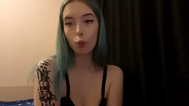 HatedClose Webcam-Show