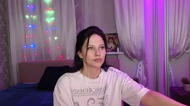 Zlata888 Adlı Modelin Canlı XXX Sohbeti