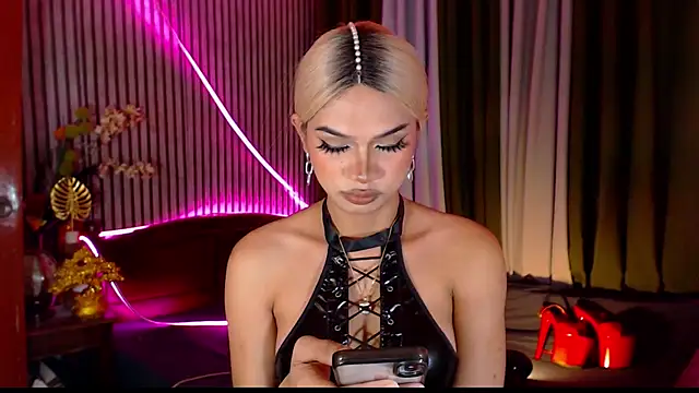 Unforgettablejulia Webcam Show