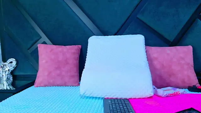 NathaxaLeans' Live XXX Chat