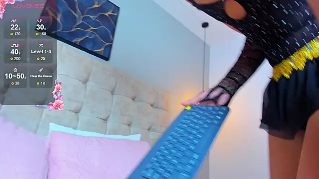 twink_royale18 Webcam Show