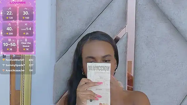 دردشة Sally-Noa الجنسية المباشرة