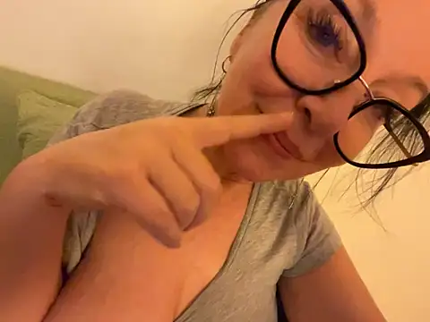 HoneyMakerr Chat XXX live