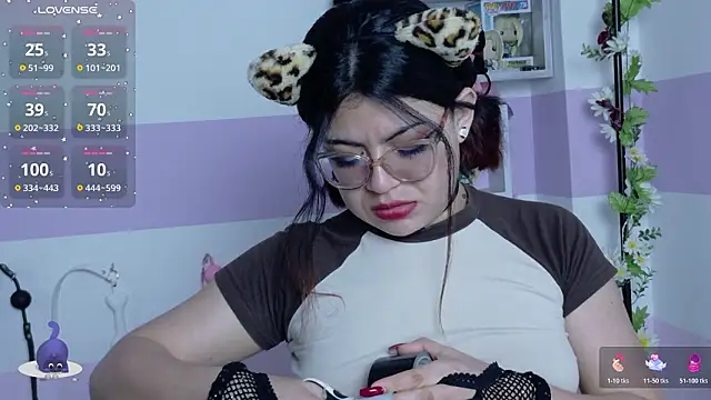 Catwhite_のライブXXXチャット