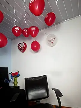 SamathaMay Adlı Modelin Canlı XXX Sohbeti