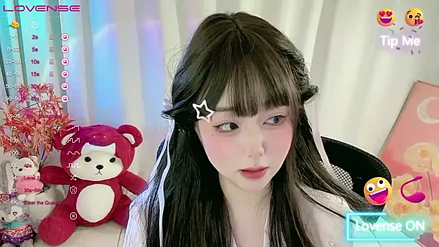 CLaire-5 Chat XXX live