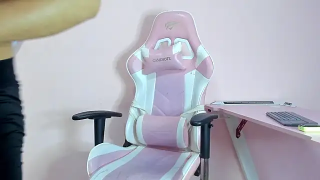 LuckySammer Webcam Show