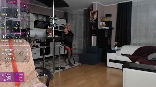 Chatroom XXX en direct de roxana_brooks