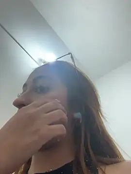 XXX chat uživo modela emily_parkerr