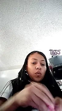 XXX chat uživo modela Tiphanydirty3