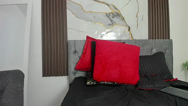 anierouse__'s Live XXX Chat