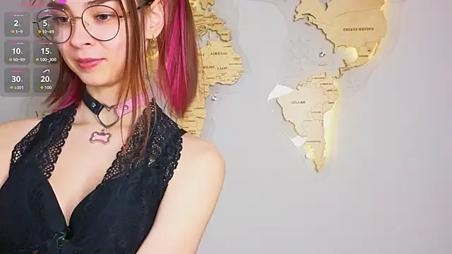 XXX chat uživo modela EddieChery