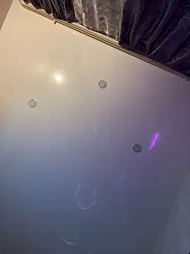 Lolaley2's Live XXX Chat