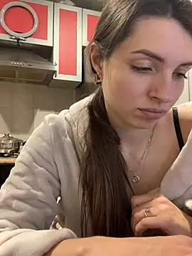 SeducingYoghourt live XXX chat