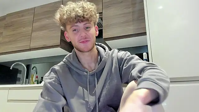 XXX chat uživo modela DominantAlex18