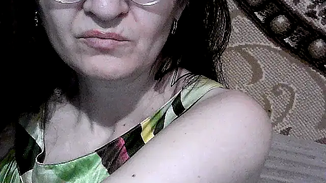 Chat +18 de Etty_Gina ao vivo