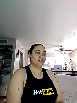 Chat +18 de honeeyyy_pot ao vivo