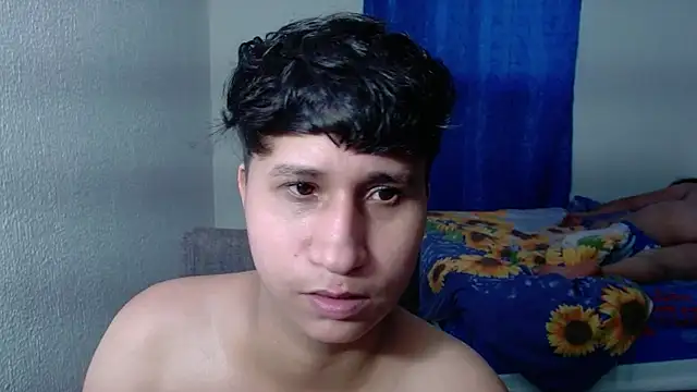 Im_Milan_Rs' Live XXX Chat