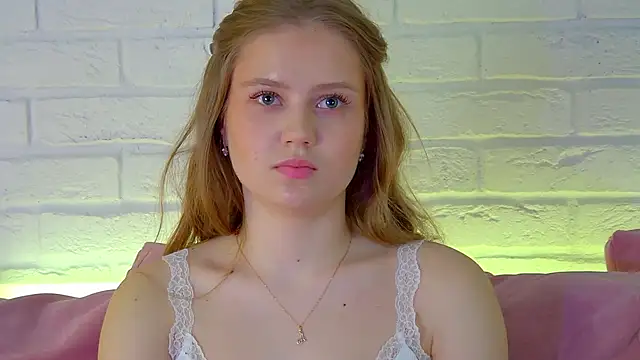 SelinSwarovski's Live XXX Chat