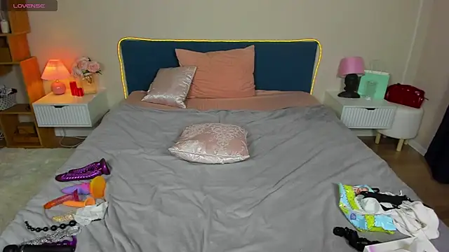 BritneyLix Live XXX-chat