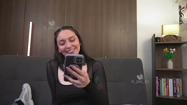 XXX chat uživo modela te_para_dos