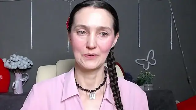 TayaFinch's Live XXX Chat