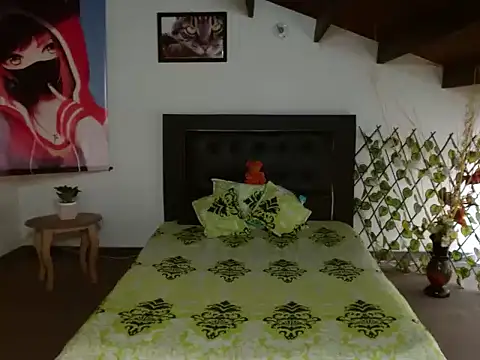 XXX chat uživo modela LuluKiss_