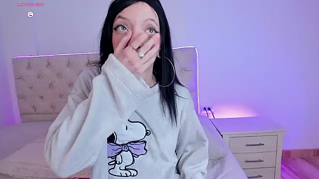 Diamond__cherry69 Adlı Modelin Canlı XXX Sohbeti