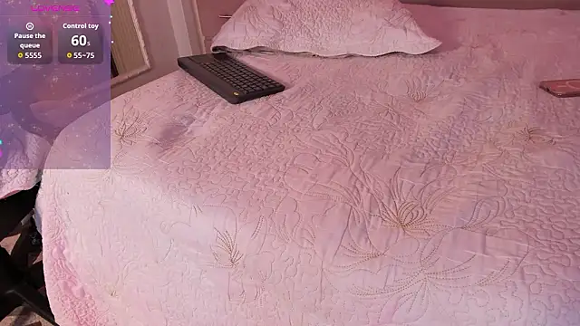 DulcePrince_ Adlı Modelin Canlı XXX Sohbeti