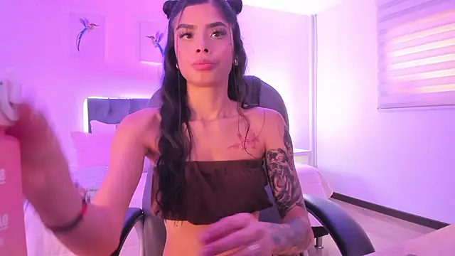 GuggaHell: онлайн-секс-чат