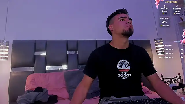 Chat +18 de PittAndLunaa ao vivo