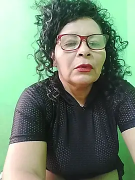 Amarantha25: онлайн-секс-чат